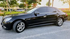 مرسيدس  بينز  E200 نضيف جدا جدا واقتصادي جدا 1850 CC  الماتور تيربو