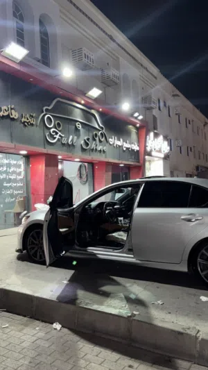 New Lexus GS in Muscat
