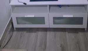 طاوله تلفزيون
