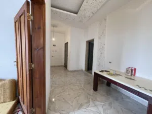 شقة جديدة بالمصعد واوراق ملك خاص.
