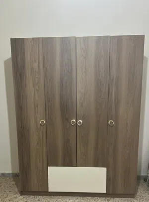 دولاب ملابس