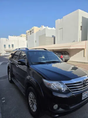 Toyota Fortuner 2012