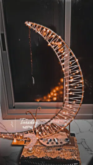 هلاال رمضاني مع اضاء بتحكم عن بعد ارتفاع 85 بعرض 12