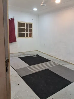 للايجار  شقة بالدور الاول بالبيت  بقلالي     FOR RENT  FLAT FIRST FLOOR  IN  HOUSE