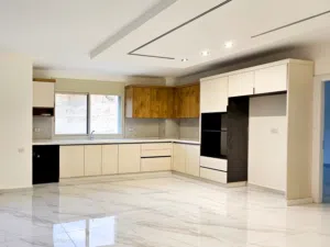 شقة جديدة تشطيب سوبر ديلوكس للإيجار – رام الله - الطيرة