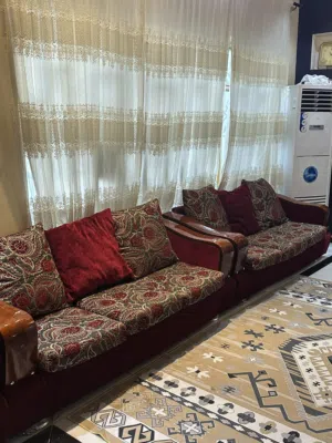 تخم قنفات 10 مقاعد متكامل وبحالة جيدة