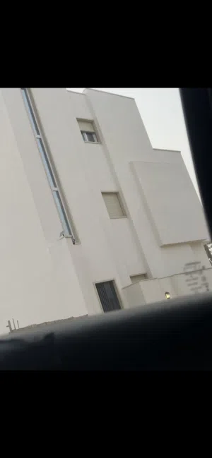 شقة جديدة للايجار للعائلات الصغيره