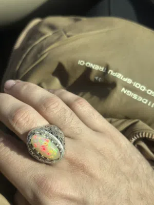 خاتم أوبال نادر – البيع لأعلى سوم