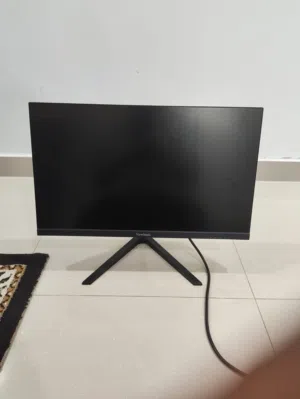 للبيع شاشة قيمنق ViewSonic تردد 180Hz - نظيفة جداً