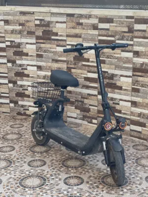 سكوتر كهربائي للبيع بحالة الوكالة