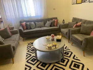 طقم كنب سبع مقاعد