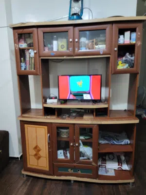 عرطة دولاب مكتب نضيف وانيق
