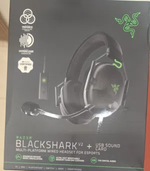 للبيع Razer Blackshark v2 + sound card