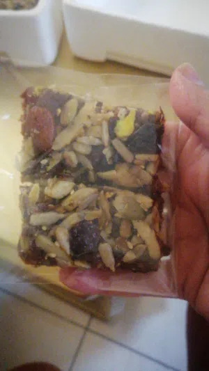 كرات التمر  تمر مغطس شوكلاتة  تمر بالمكسرات  جرانولا صحي  بسمن البلدي