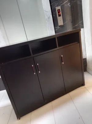 خزانه احذيه للبيع