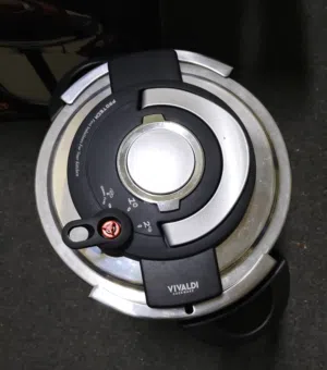 Vivaldi 9 litter, stainless steel pressure cooker