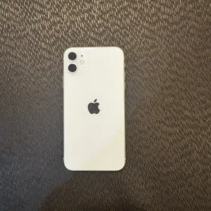 iPhone 11 – 128GB – White Excellent Condition