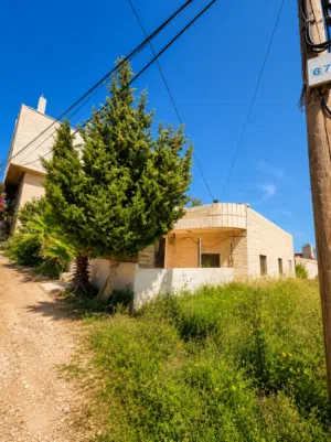 120 m2 3 Bedrooms Townhouse for Sale in Hebron Dura