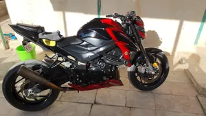 سوزوكي gsxs 750