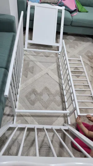 سرير اطفال