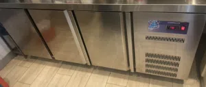 ثلاجات للبيع شبه جديده