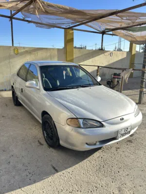 Hyundai . Avante . 1995 . Used1