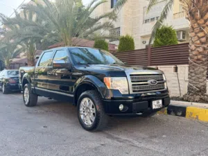 Ford f150 2009 platinum Fully loaded 7 Jayed Clean title 1 owner فتحه بالسقف فورويل جلد