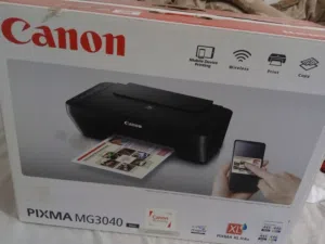 طبعا canon
