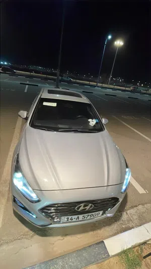 سوناتا للبيع