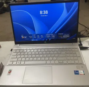 Windows HP for sale  in Al Jahra