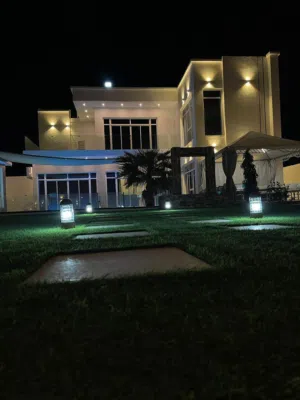 4 Bedrooms . Furnished . Daily1