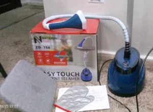 مكوى بخار عامودي مع طاولة وعلاقة من الماركة العالمية ناشونال سونيك بالكرتونة استخدام مرة واحدة فقط