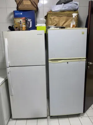 ثلاجات للبيع عدد 2 لدواعي السفر