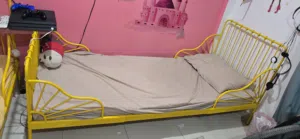 سرير اطفال