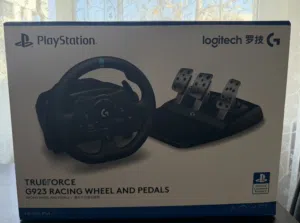 Logitech g923 steering wheel + gear Logitech استخدام يومين فقط