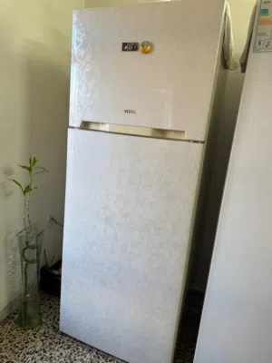 للبيع جديده نضيفه حيل  شغاله كل شي وجديده للبيع بغداد حي العدل