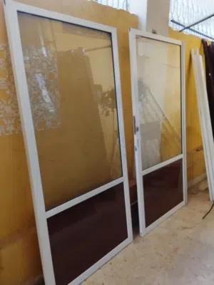 باب المنيوم ضرفتين