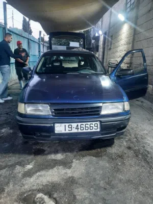 أوبل فيكترا 1992