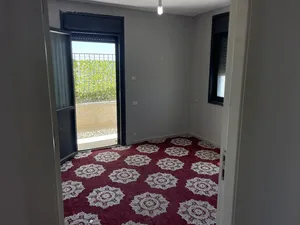 ٣ غرف نوم . حمّامين . 150 م٢3