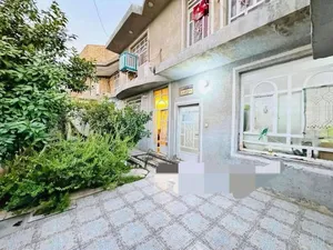 4 Bedrooms . 3 Bathrooms . 200 m21