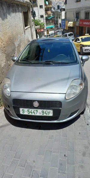 سيارة فيات بونتو 2009