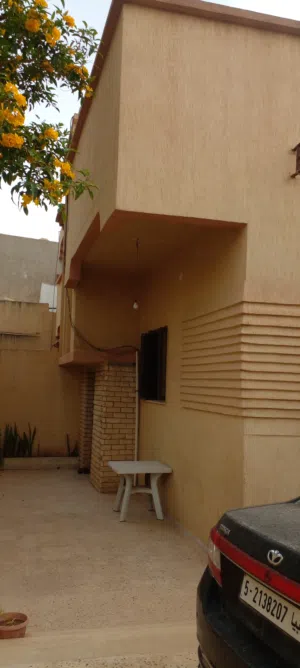 منزل للبيع ( منزلين مع بعض )