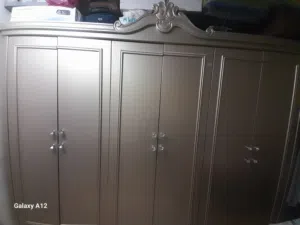 دولاب ملابس