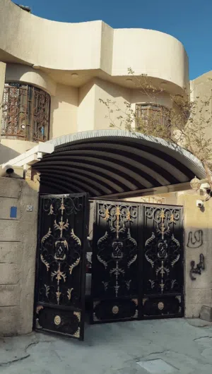 بيت طابقين موقع ممتاز جدا