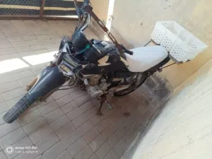 للبيع دراجة نارية 125 سيسي