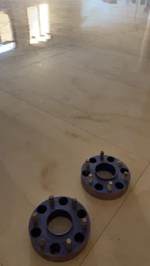 للبيع سبيسرات