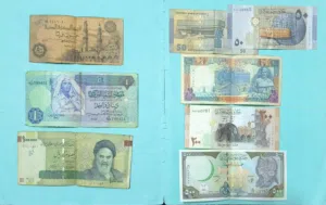 عملات ورقية متنوعة للبيع