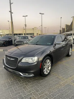 Limited. CHRYSLER C300 2019, AMERICAN SPECIFICATIONS PERFECT CONDITION.ORIGINAL AIRBAG AND CHAS