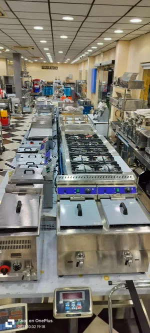 ثلاجه فريزر فرن ميكرويف خلاط ماكينه قهوه كل معدات المطاعم للسعر تواصل معنا  contact us for price