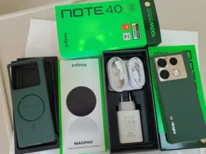 جهاز مستعمل ايام Not 40 pro plas 5G رام 24 جيجا 256 أغراضة والكرتونه الأصلية متوفر توصيل شغال كفاله